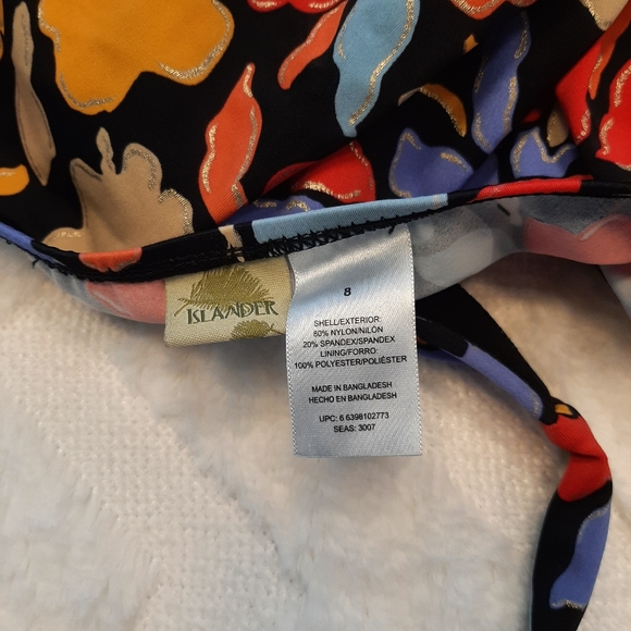 HP 🥳Islander One Piece Swimsuit - Picture 4 of 9